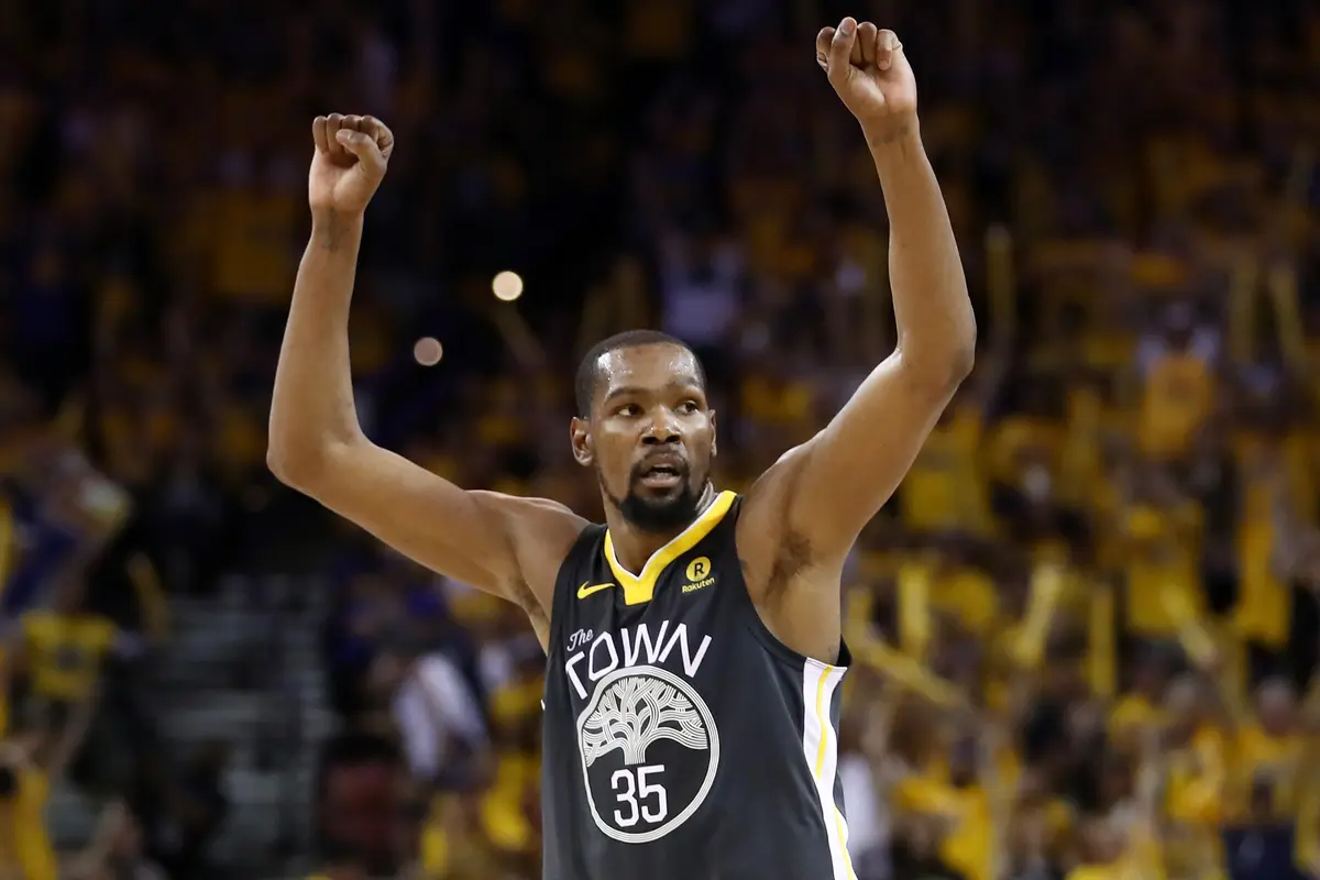 FOTO: Final NBA, Warriors Raih Kemenangan Kedua Atas Cavaliers