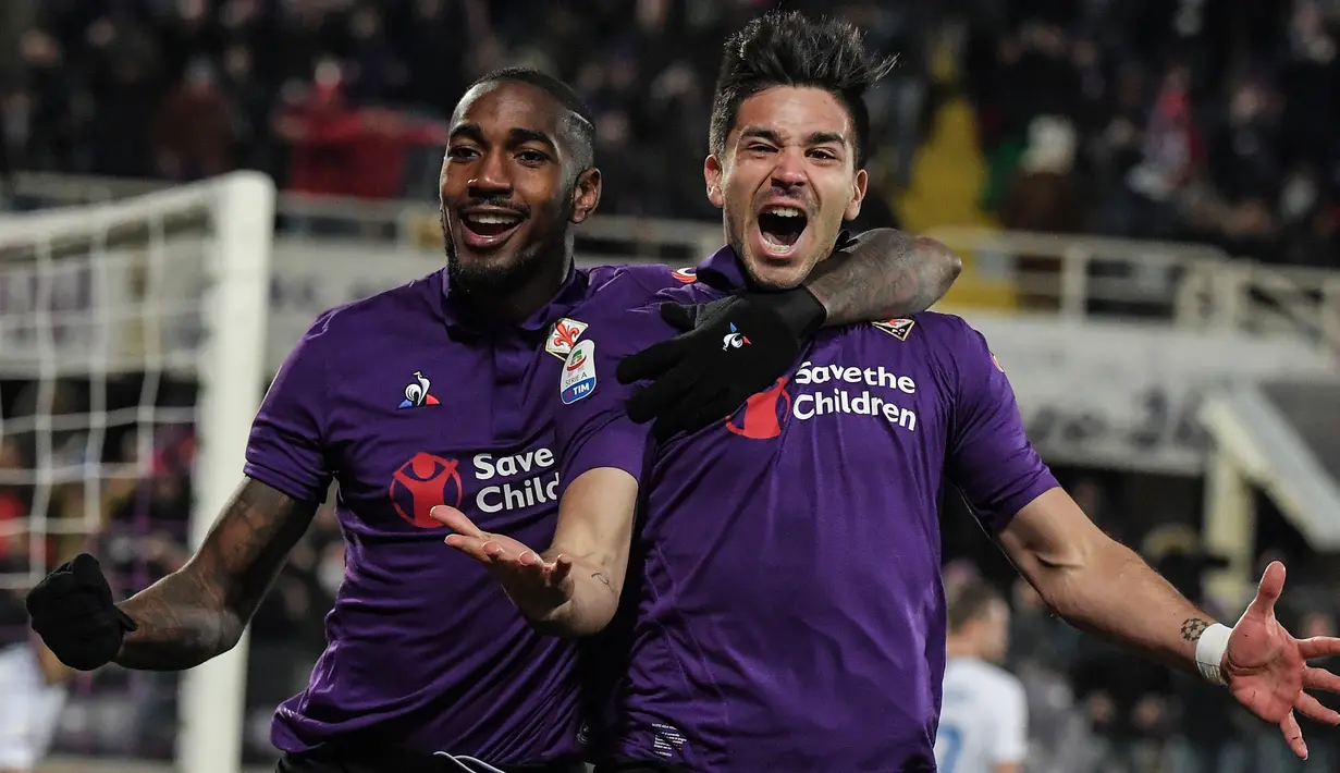 7. Giovanni Simeone - Berbeda dengan Diego Simone, dirinya memilih bermain untuk posisi striker dan mulai menunjukan potensi di Serie A. Meski memiliki putra hebat, sang ayah enggan merekrutnya ke Atletico Madrid karena kuatir sulit komunikasi di ruang ganti. (AFP/Tiziana Fabi)