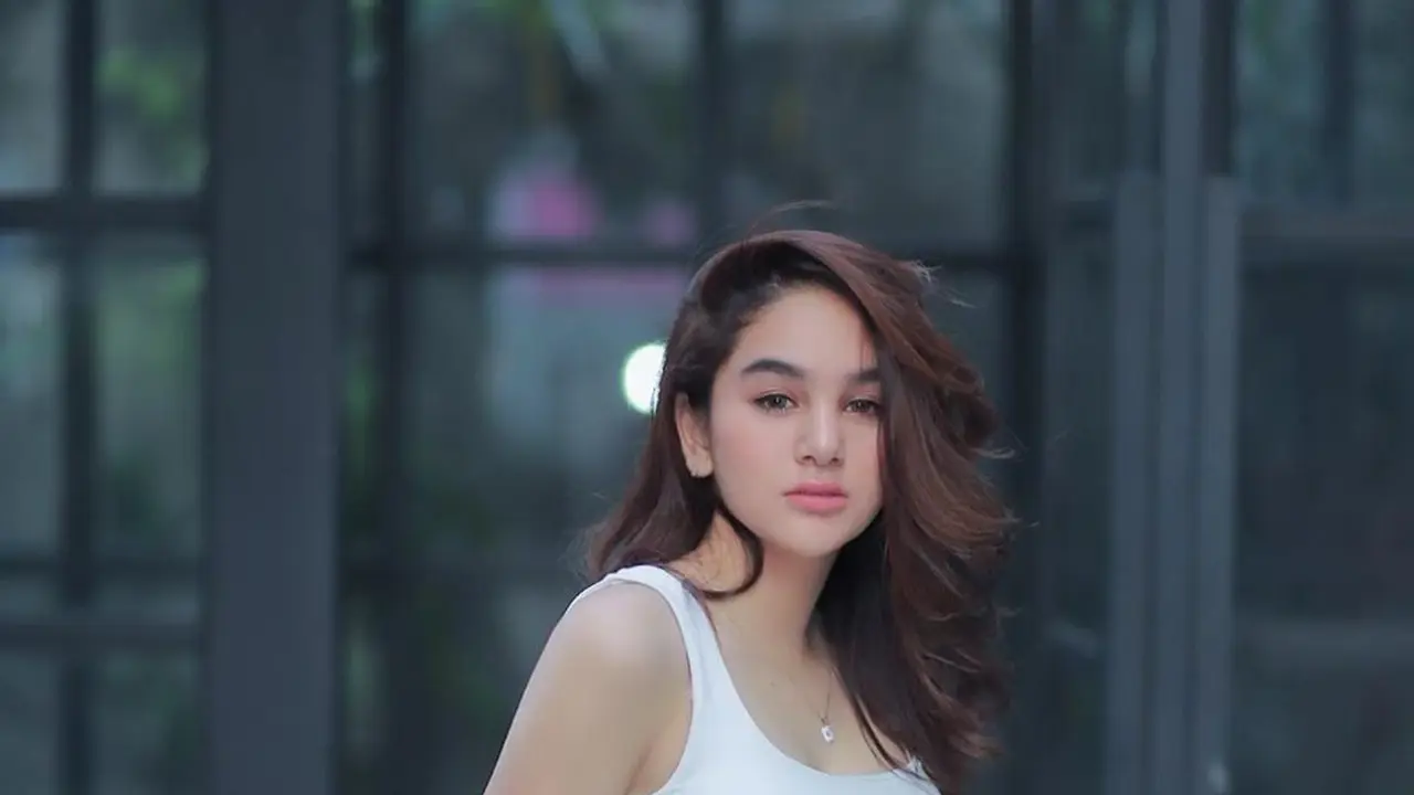 7 Pesona Hana Hanifah, Dikenal sebagai Artis FTV hingga Selebgram