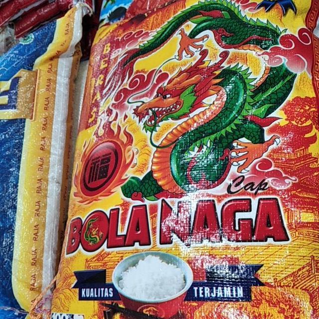 6 Merek Beras Libatkan Klub Sepak Bola Ini Bikin Geleng Kepala