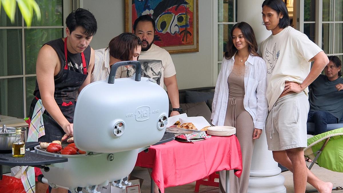 6 Artis Rayakan Tahun Baru 2026 Bareng Pasangan, Dinner hingga Bakar BBQ