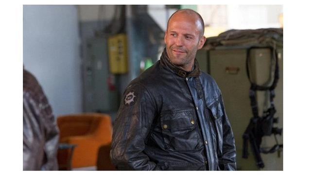 Tampil Totalitas, 7 Artis Ini Alami Kecelakaan dan Hampir Meninggal saat Syuting