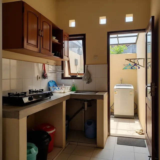 9 Desain Dapur Mungil 1,5x2 Meter Rumah Type 21 yang Menyatu dengan Ruang Laundry