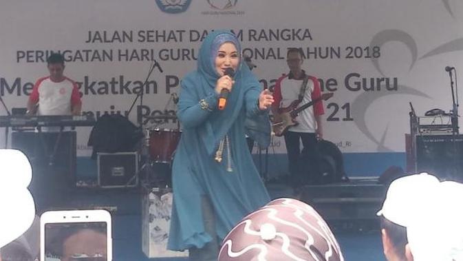 Berita Evie Tamala Hari Ini Kabar Terbaru Terkini Liputan6 Com Evie tamala menyesal terbaru gratis dan mudah dinikmati. berita evie tamala hari ini kabar