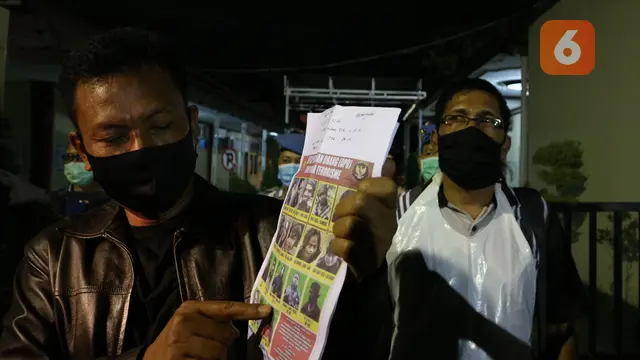 Polisi menunjukkan DPO anggota MIT Poso