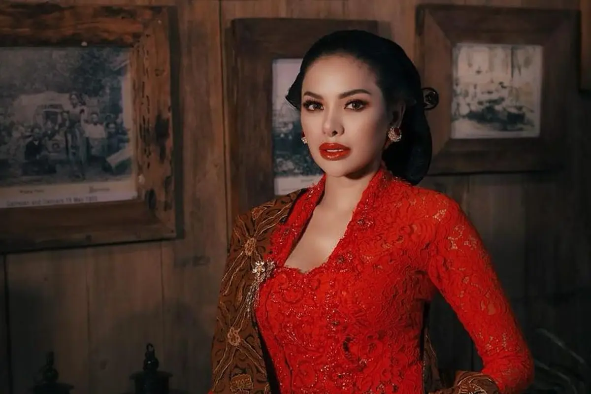 Nikita Mirzani.