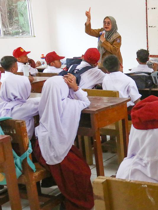 Dalam MPLS, para siswa juga diperkenalkan pada proses pembelajaran. (merdeka.com/Arie Basuki)