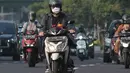 Untuk antisipasi sebaiknya kalau keluar dari ruangan tertutup menuju ruang terbuka sebaiknya menggunakan masker. (merdeka.com/Imam Buhori)