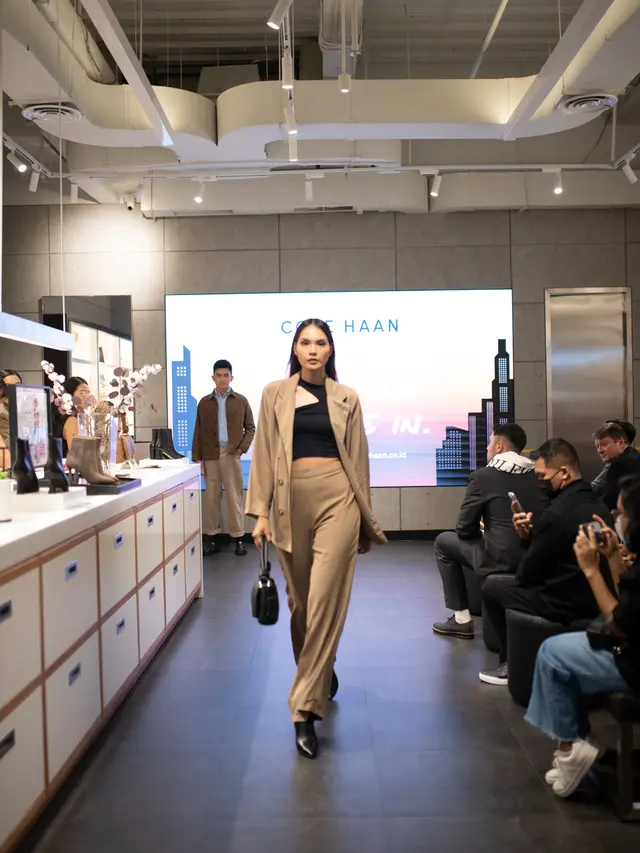 10 Koleksi Sepatu yang Bisa Bantu Menemukan Kembali Pekerjaan Sesuai Passion Setelah Pandemi COVID-19