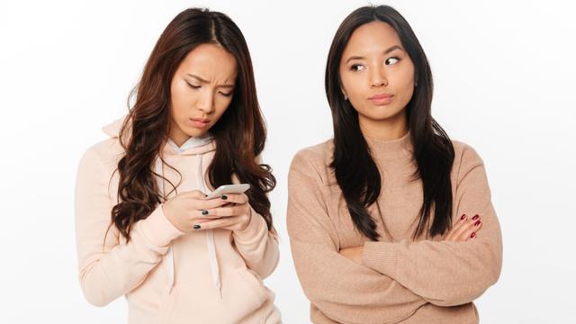 Ilustrasi teman, konflik, bertengkar, iri