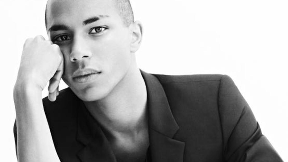 Desainer Balmain Bangga Lihat Tiruan Busananya
