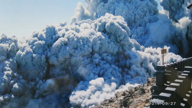 Foto terakhir letusan Gunung Ontake di Jepang karya Izumi Noguchi