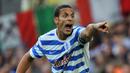 Rio Ferdinand mengakhiri kariernya bersama QPR pada musim 2014/2015 sebelum akhirnya memutuskan gantung sepatu. (AFP Photo/Glyn Kirk)