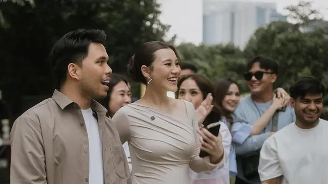 Potret Mesra Aaliyah Massaid dan Thariq Halilintar di gender reveal. (instagram/aaliyah.massaid/thariqhalilintar)