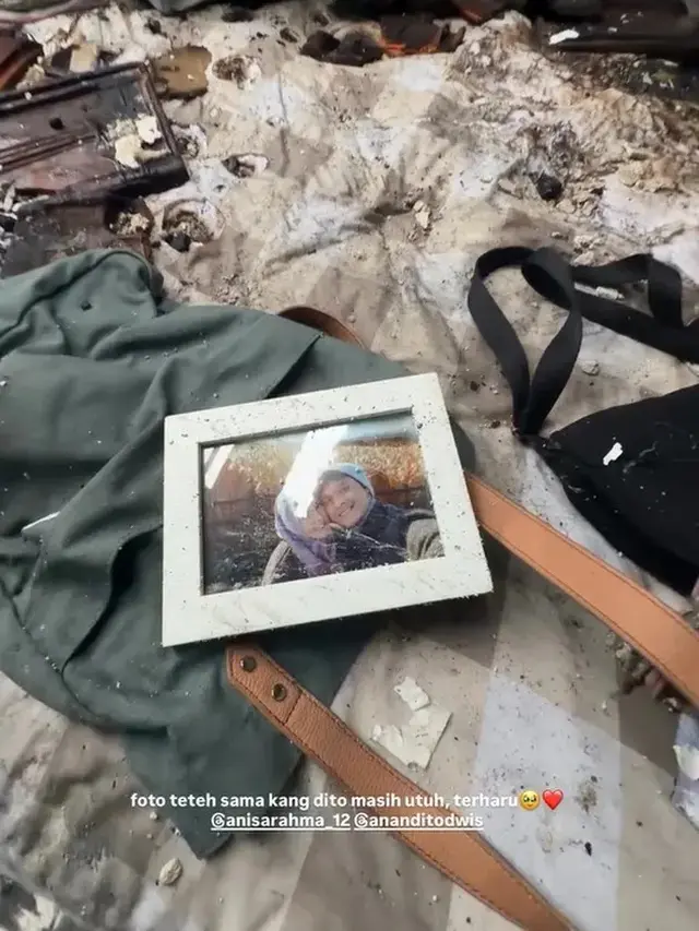 Temuan Foto Anisa dan Suami yang Masih Utuh