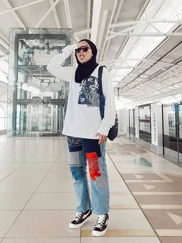 Selalu Tampil Modis, Ini 6 Potret OOTD Sivia Azizah yang Bisa Jadi Inspirasi