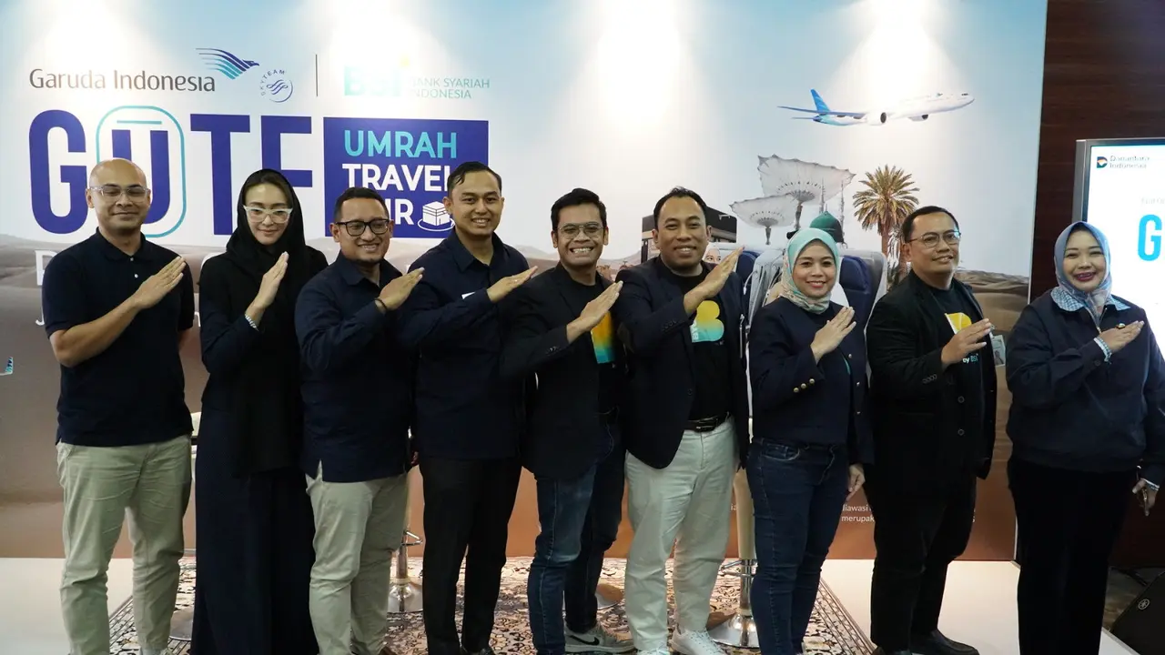 Director of Commercial PT Garuda Indonesia, Reza Aulia Hakim dalam Press Conference Garuda Umrah Travel Fair 2026 di Jakarta Pusat, Jumat (23/1/2026). (Liputan6.com/Tira)