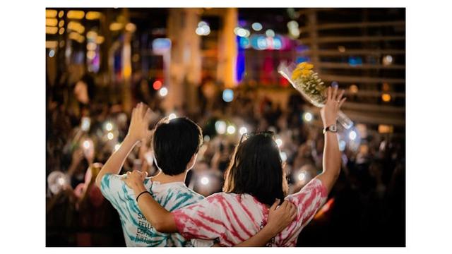 6 Potret Iqbaal Ramadhan dan Angga Yunanda di Gala Premiere Mencuri Raden Saleh