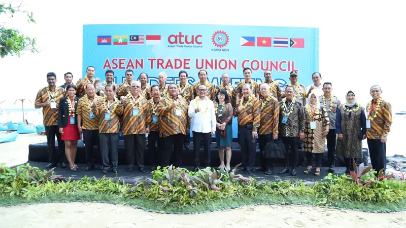 Leaders Meeting of ASEAN Trade Union Council