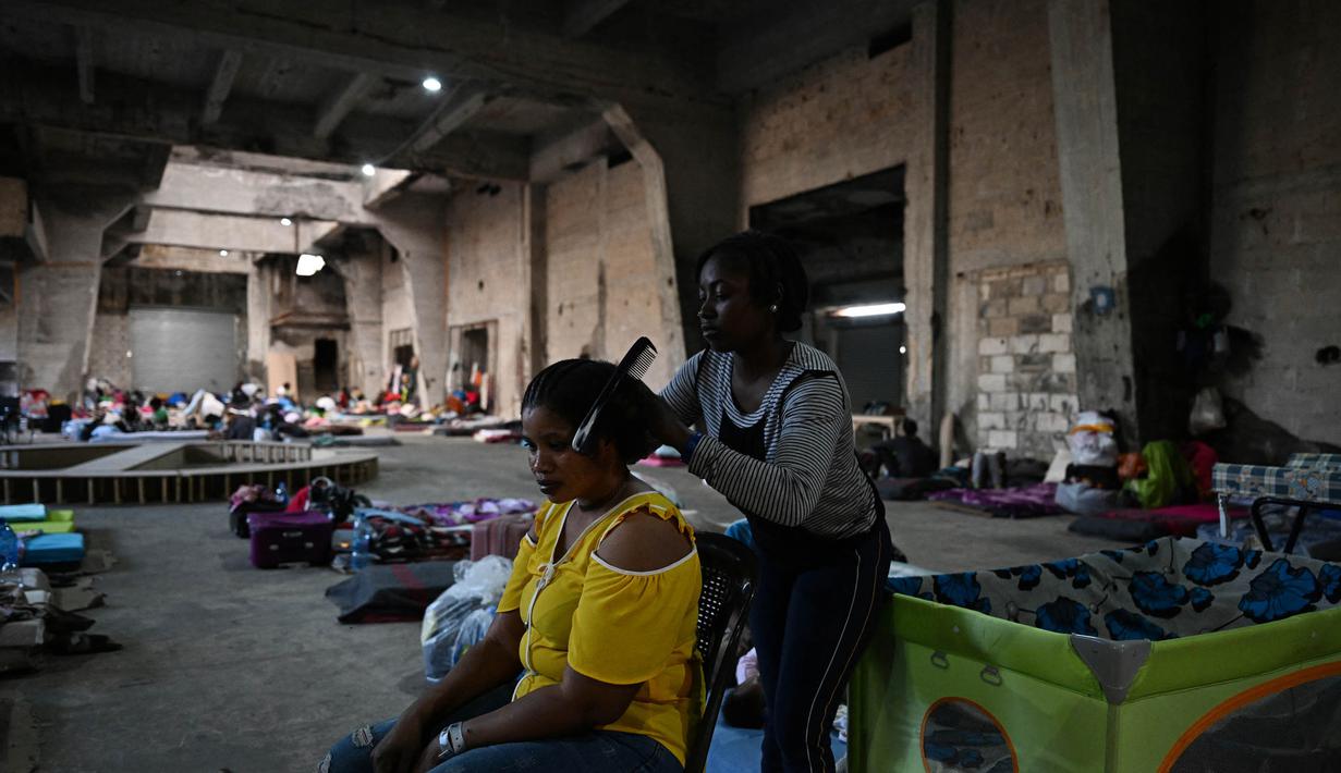 Kebanyakan dari mereka adalah perempuan asal Kenya, Ethiopia, Sudan, Sri Lanka dan Bangladesh. (Joseph EID/AFP)