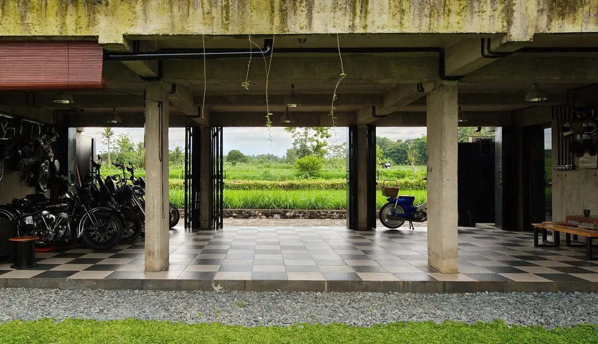 Rumah Cella Kotak (Instagram/cellanadalam)