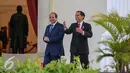 Presiden Joko Widodo berbincang bersama Presiden Republik Arab Mesir Abdel Fattah Al Sisi di halaman belakang Istana MerdekaJakarta, Jumat (4/9/2015). Kunjungan tersebut terkait kerjasama birateral Indonesia dengan Mesir. (Liputan6.com/Faizal Fanani)