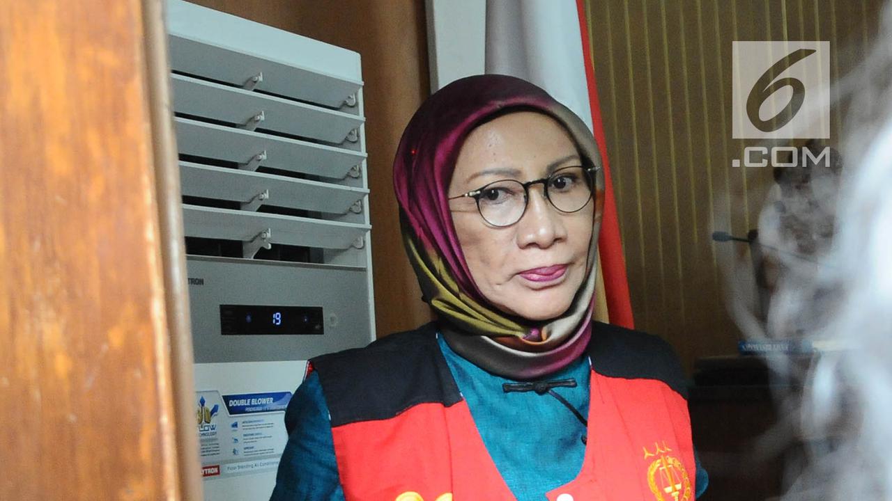 Ekspresi Ratna Sarumpaet Saat Jalani Sidang Lanjutan