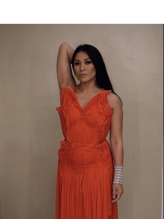 7 Gaya Anggun saat Hadiri Asian Television Awards, Raih Penghargaan