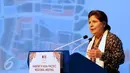 Executive Secretary of Unescap, Shamshad Akhtar memberikan pidato pada Habitat III Asia Pasific Regional Meeting di Jakarta, Rabu (21/10/2015). Pertemuan ini membahas tantangan pembangunan berkelanjutan. (Liputan6.com/Helmi Fithriansyah)