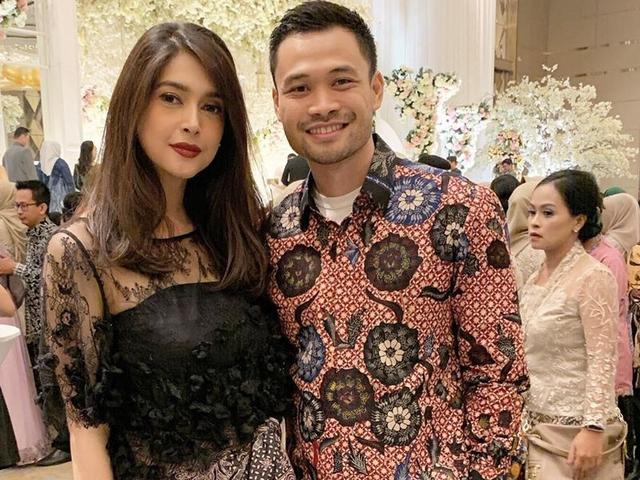 5 Gaya Nabila Syakieb Hadiri Pernikahan Citra Kirana Dan Rezky Aditya Hot Liputan6 Com