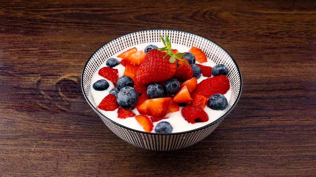 12 Manfaat Yogurt untuk Kesehatan dan Kecantikan, Mampu Cegah Penuaan