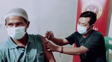 Badan Intelijen Negara (BIN) Daerah Bangka Belitung bersama pemerintah daerah kembali menggelar kegiatan vaksinasi malam hari di Kabupaten Bangka Selatan.
