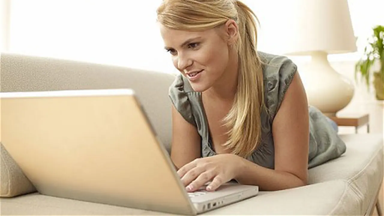 Mau Kerja Via Online? Coba 6 Pilihan Pekerjaan Ini