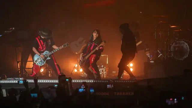 Konser Dua Dekade Kotak sukses digelar di GBK Basketball Hall, Senayan, Jakarta, pada Sabtu (23/11/2024) malam.