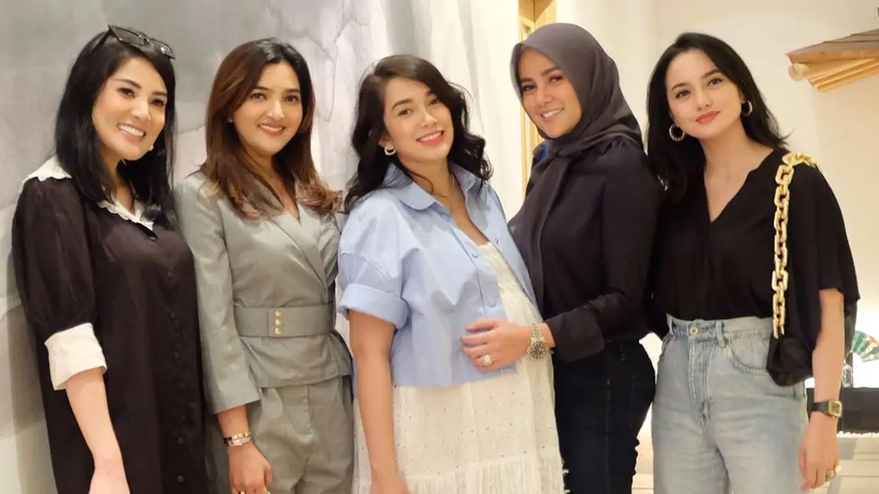 Ussy Sulistiawaty