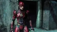 The Flash dalam Justice League. (mynews13.com)