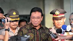 Menteri Koordinator Bidang Politik Hukum dan Keamanan, Djoko Suyanto dipanggil di KPK,  Jakarta, Selasa (16/9/2014) (Liputan6.com/Panji Diksana)