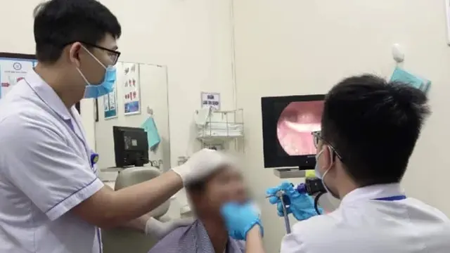 Lintah Penghisap Darah Menempel di Tenggorokan, Suara Pria Ini Jadi Serak