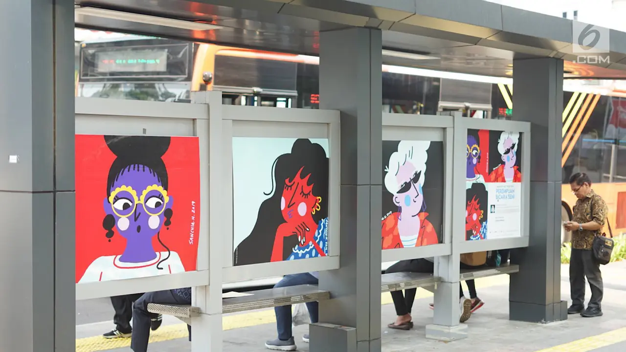 Karya Seni Rupa Hiasi Halte Bus dan Stasiun MRT Jakarta