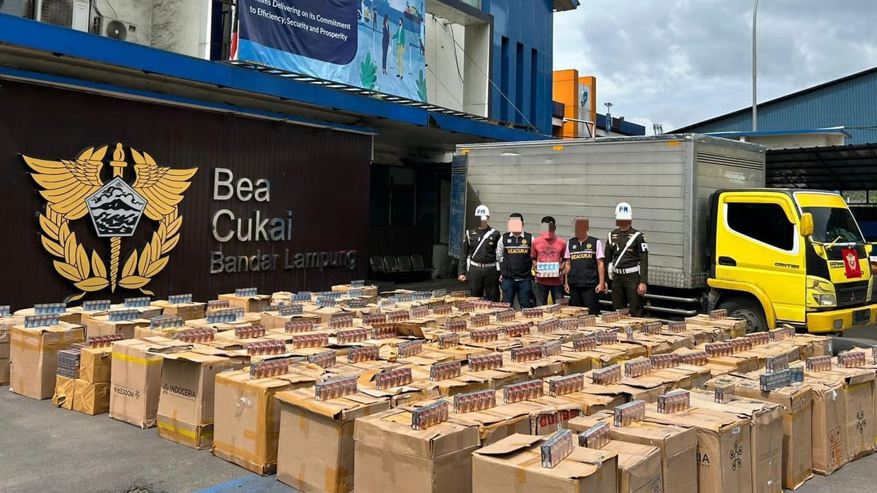 Barang bukti 3,69 juta batang rokok ilegal yang berhasil disita Petugas gabungan Bea Cukai Lampung dan Detasemen Polisi Militer Angkatan Darat II/3 Lampung. Foto : (Istimewa).