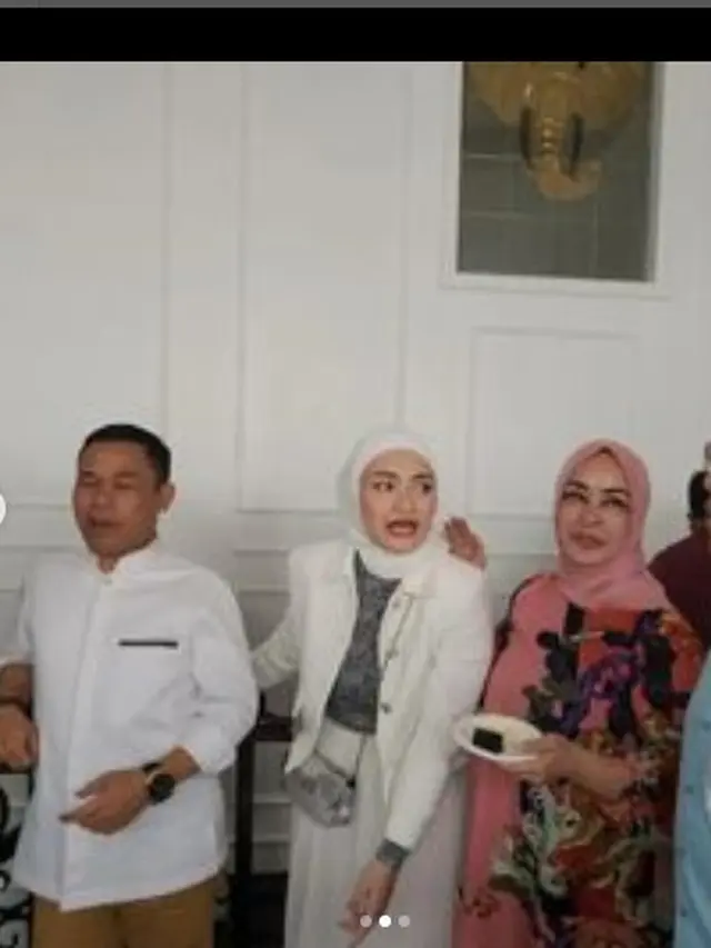 Pesta ultah Eko Patrio dihadiri politikus dan artis senior (Foto: Instagram akripatriotv)