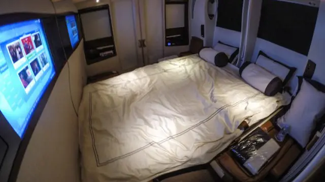 Singapore Airlines Suite Class 3