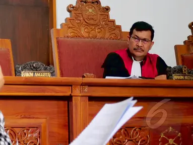 Sidang praperadilan Sutan Bhatoegana digelar di Pengadilan Negeri Jakarta Selatan (PN Jaksel), Jakarta, Senin (6/4/2015). (Liputan6.com/Yoppy Renato)