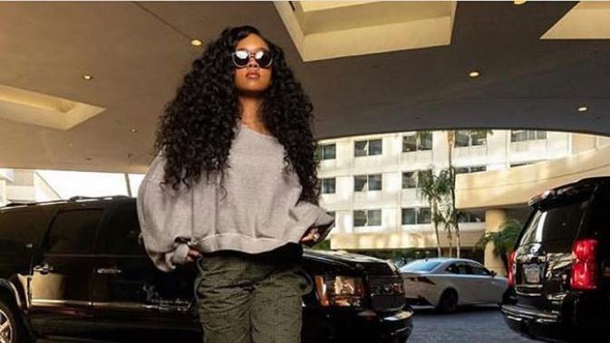 h.e.r bikin pengunjung java jazz festival 2019 jatuh cinta