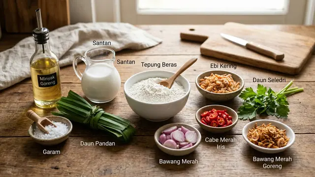 Kue Gandus Palembang dengan Topping Ebi dan Daun Seledri