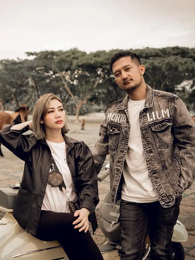 Jaga Gala Sky, Ini 6 Potret Kebersamaan Tom Liwafa dan Delta Hesti