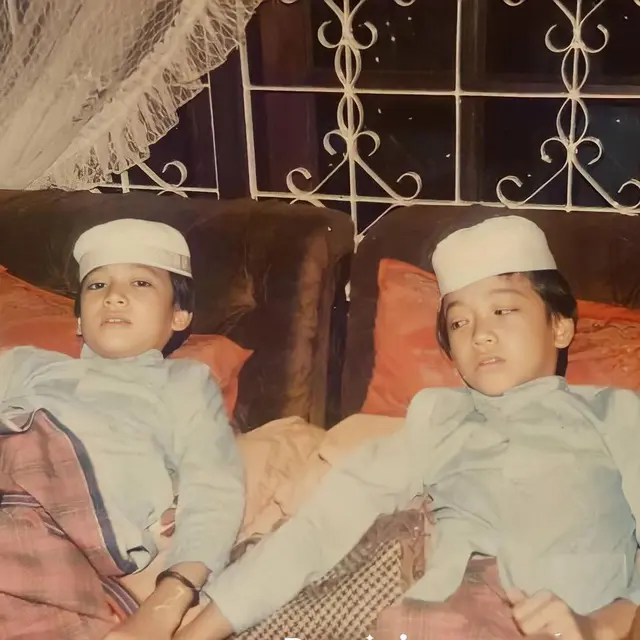 Potret Masa Kecil 6 Artis Kembar Identik Ini Menggemaskan, Sulit Dibedakan
