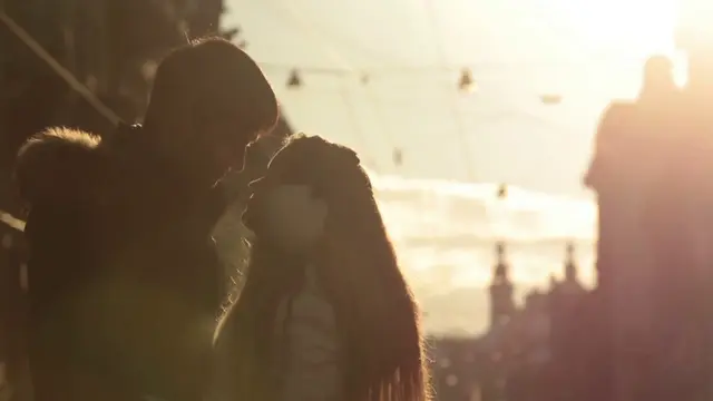 [Bintang] 5 Resolusi Cinta 2018, Nomor 3 Bikin Kamu Jadi Nggak Jomblo Lagi