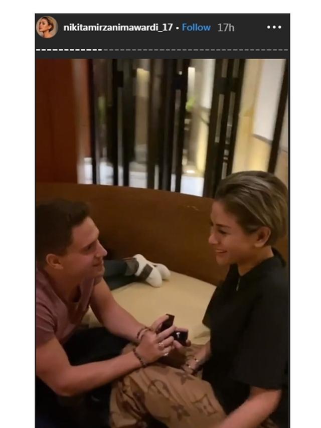 Nikita Mirzani Dilamar Pacar Bulenya, Ini 6 Potret Kemesraan Keduanya