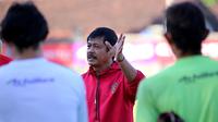 Pelatih Bali United Indra Sjafri (Dewi Divianta)